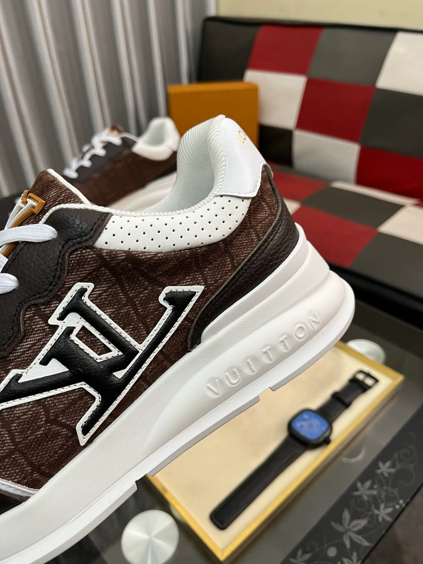 Men's shoes 💰458⌚️⌚️[Louis Vuitton LV] Dad shoes are popular casual sports shoes with outsole, breathable and comfortable, easy to walk, trendy men's versatile fly woven epoxy with ➕leather lining➕Gucci's popular original outsole, sports and running style, super comfortable. Size 38-443️⃣Colors available